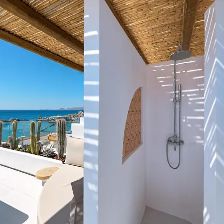 Néreya Luxury Charaki