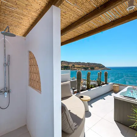 Néreya Luxury Charaki